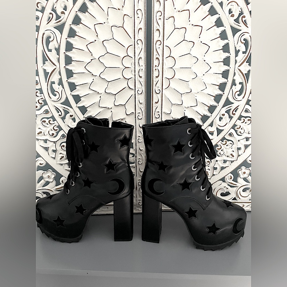 Rare Killstar Star and Moon Platform Boots- Excellent Condition!